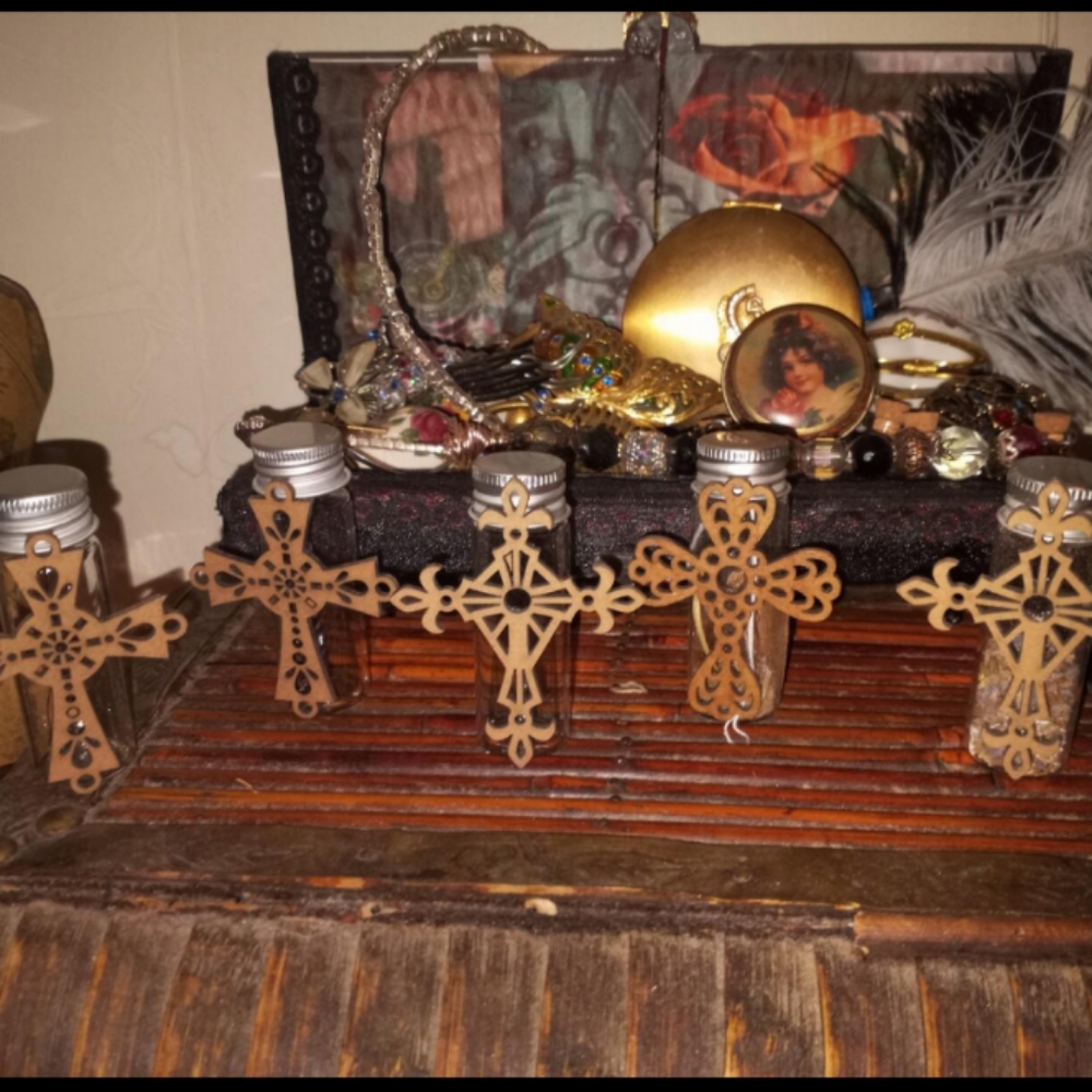 Set of ,4 decorative bottles